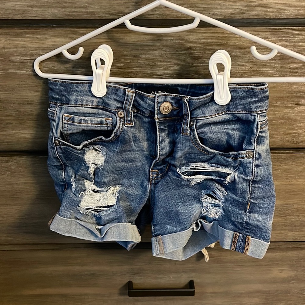 Aero Cuffed Low-Rise MIDI Shorts with Ripped Detailing